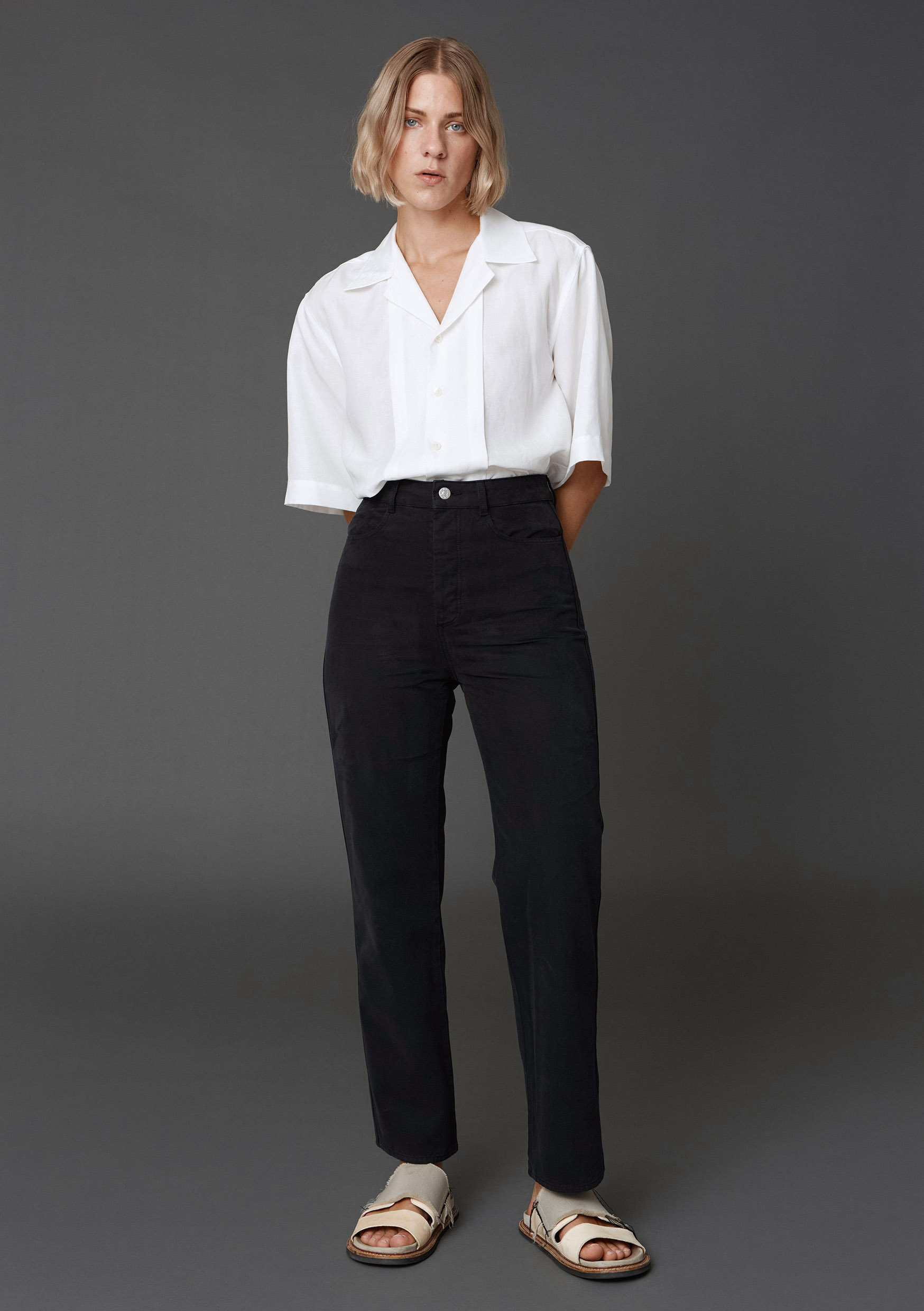 HOPE_SS21_14204822_stock_trousers_black_0022